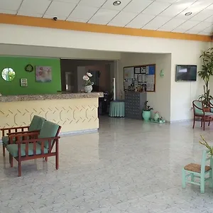 Mandalena Ξενοδοχείο Πρωταράς